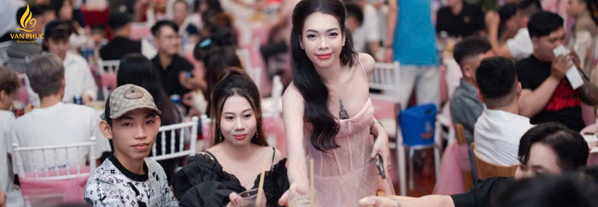 LIÊN HOAN - HỌP MẶT